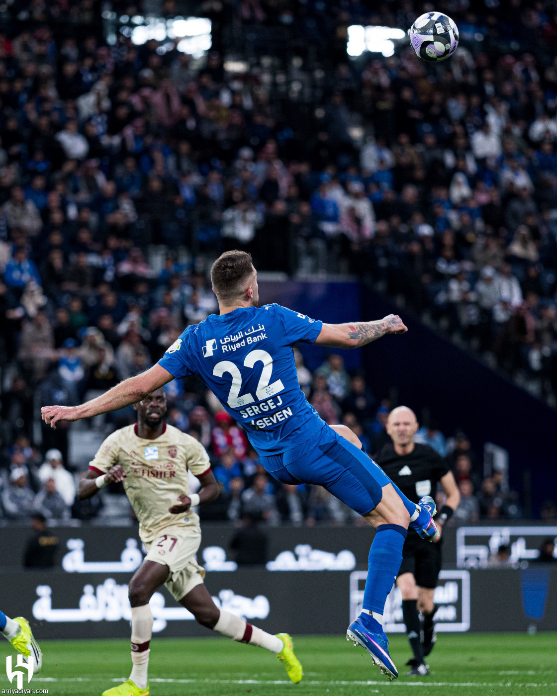 احتفال أزرق