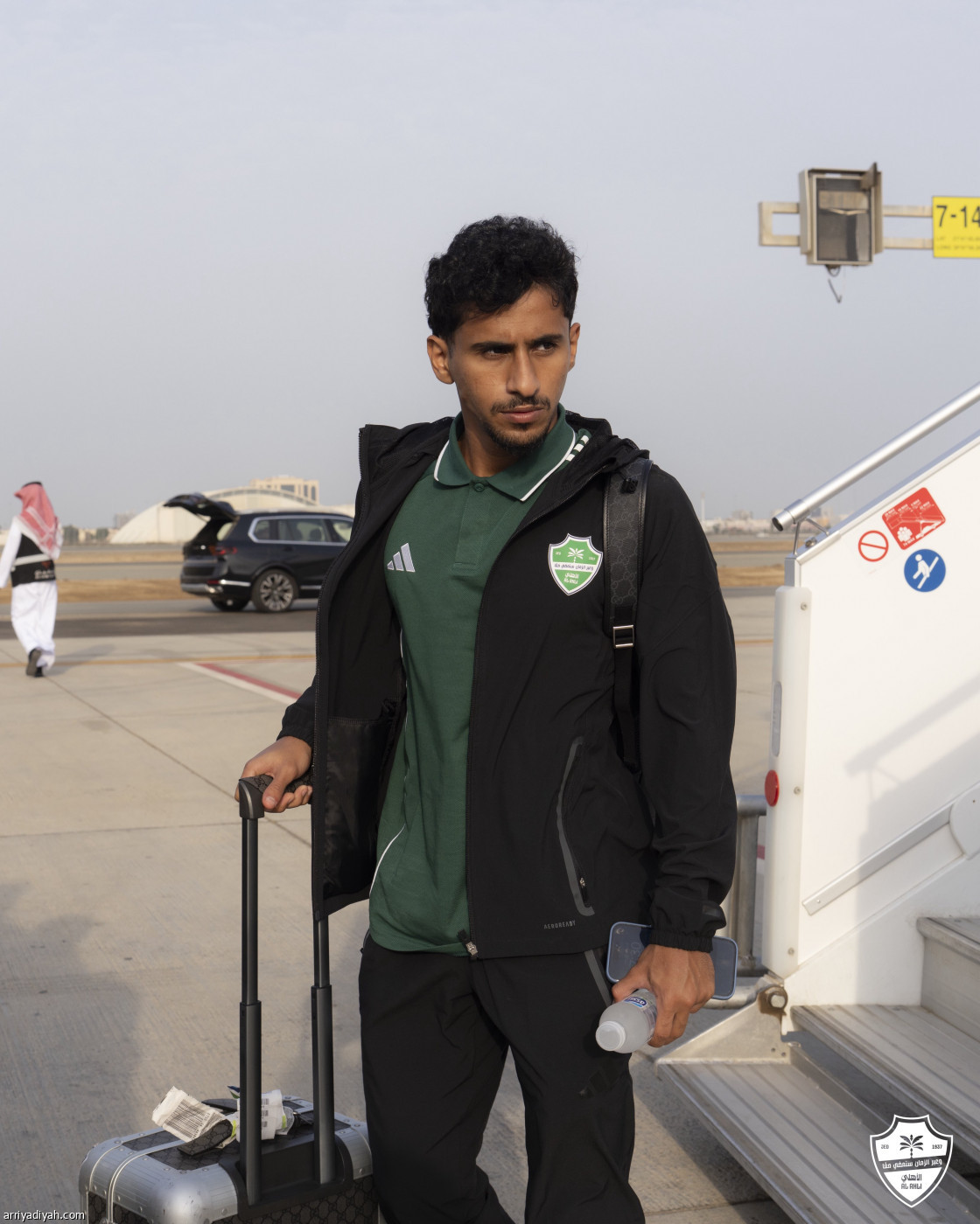 البطل وكأسه في جدة