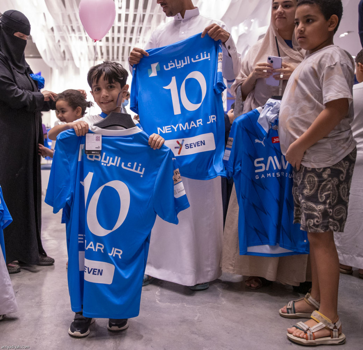 متجر الهلال «10»