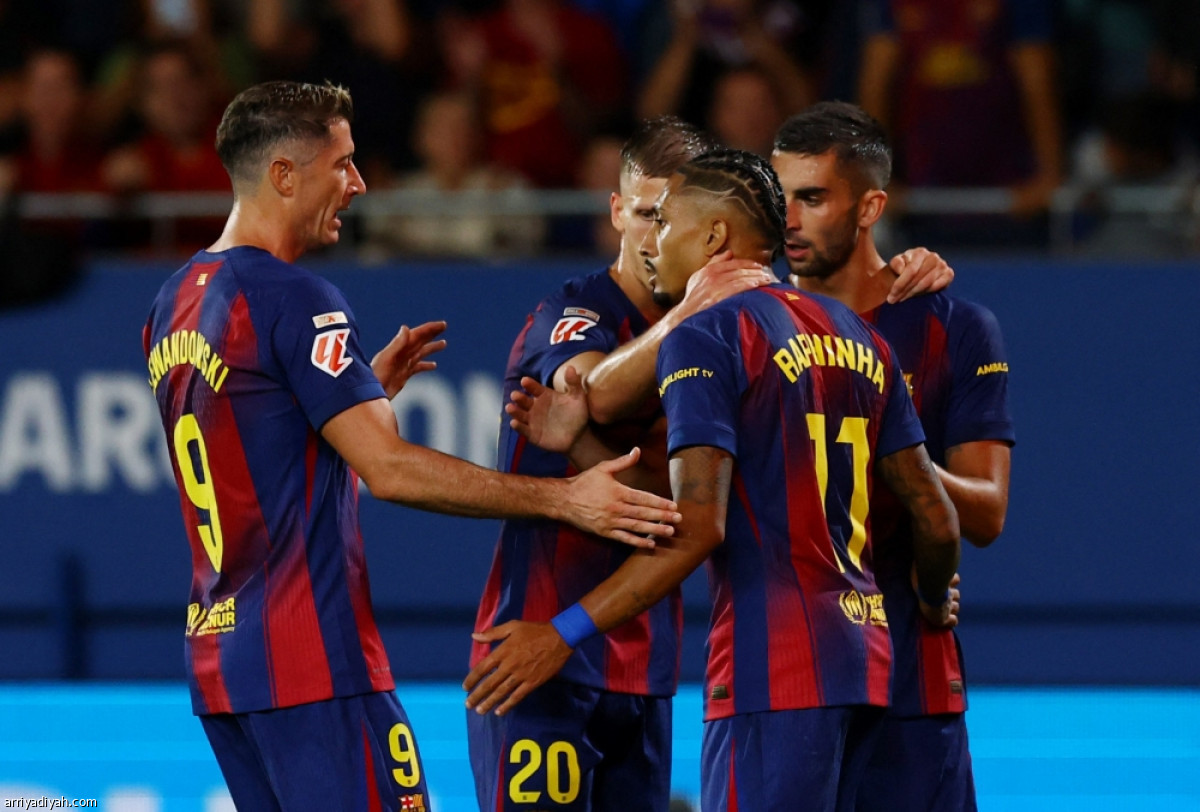 برشلونة يستعرض