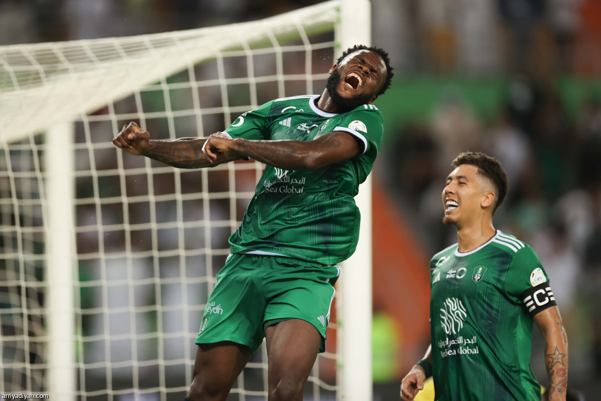 الأهلي ينتصر