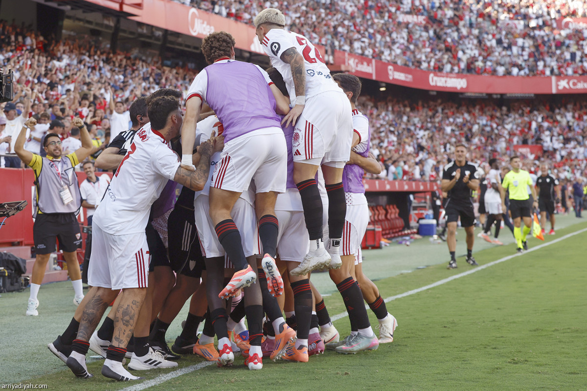 احتفال كبير