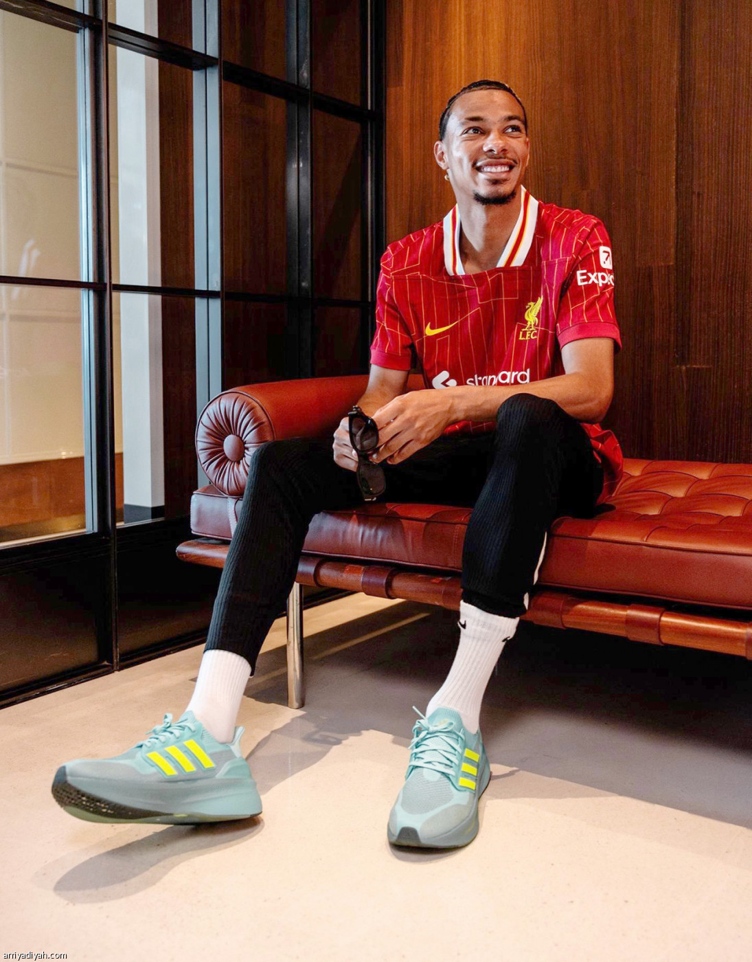 إيكيتيكي.. الظهور الأول