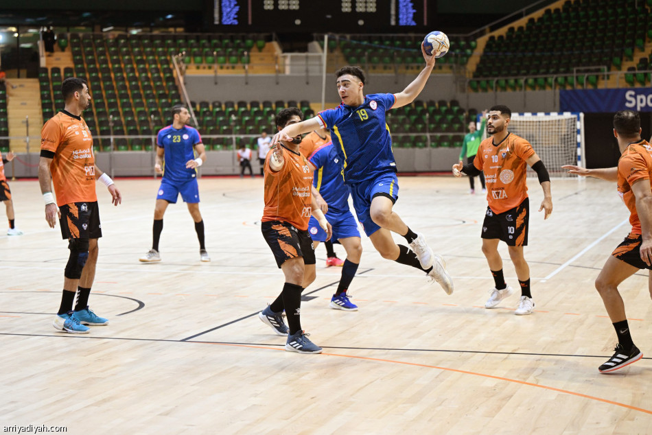 الصفا يعتلي صدارة دوري اليد