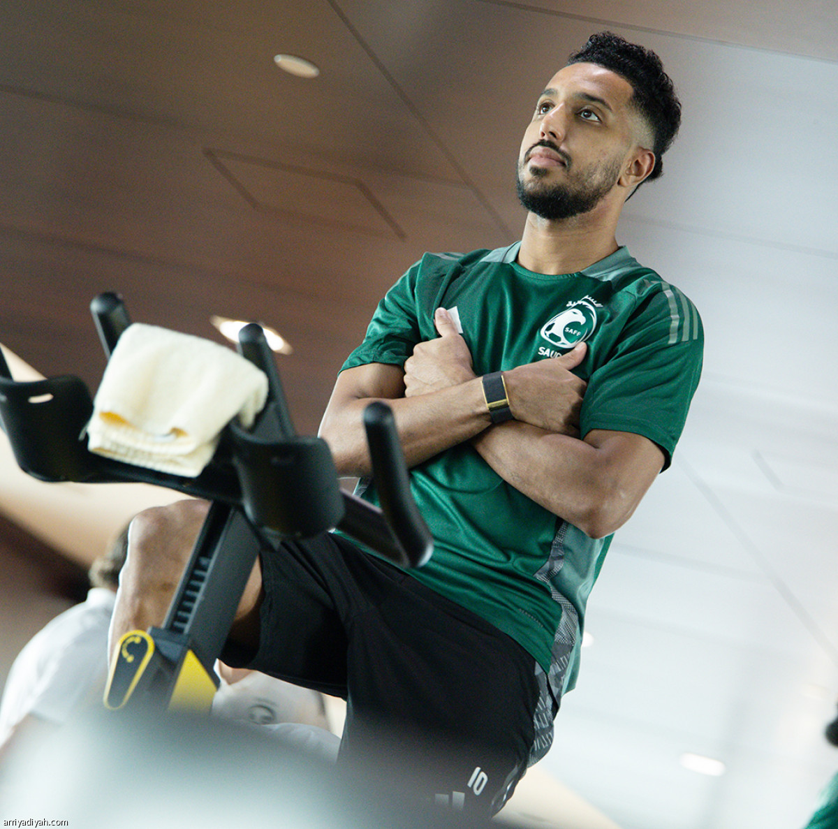 «الأخضر» يستأنف