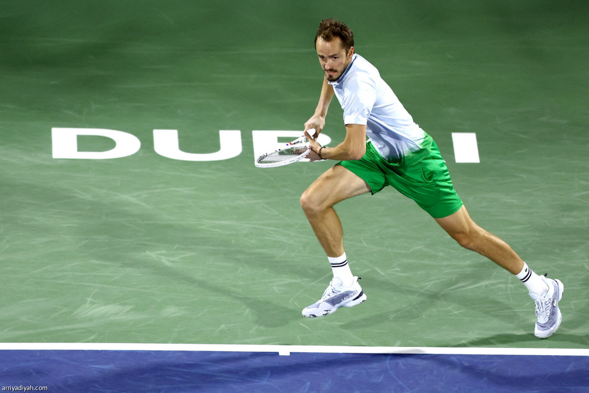 مدفيديف يغادر