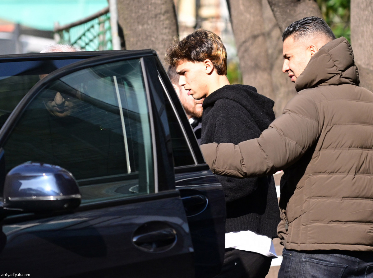 فيليكس يصل ميلان